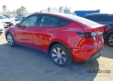 2022 Tesla Model Y Long Range Dual Motor All-Wheel Drive z USA, uszkodzony, nr VIN 7SAYGDEE9NF374421